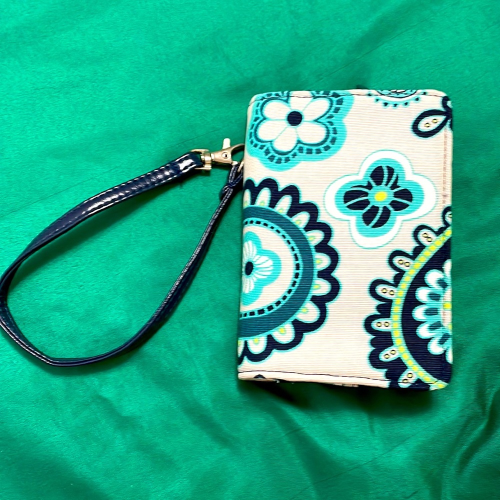 Thirty-One Wristlet Wallet in light grey with blue and green floral design
